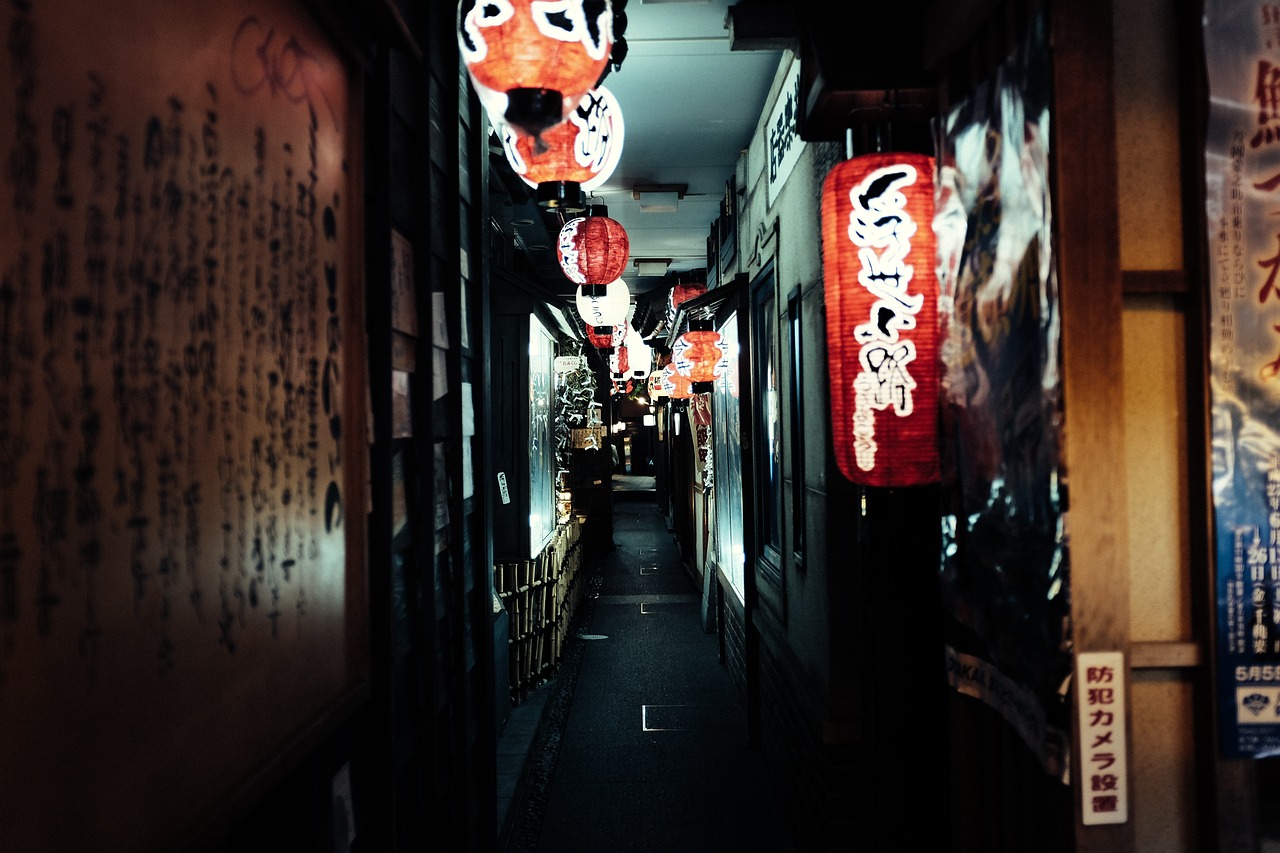 电影魔屋深度解析与反思