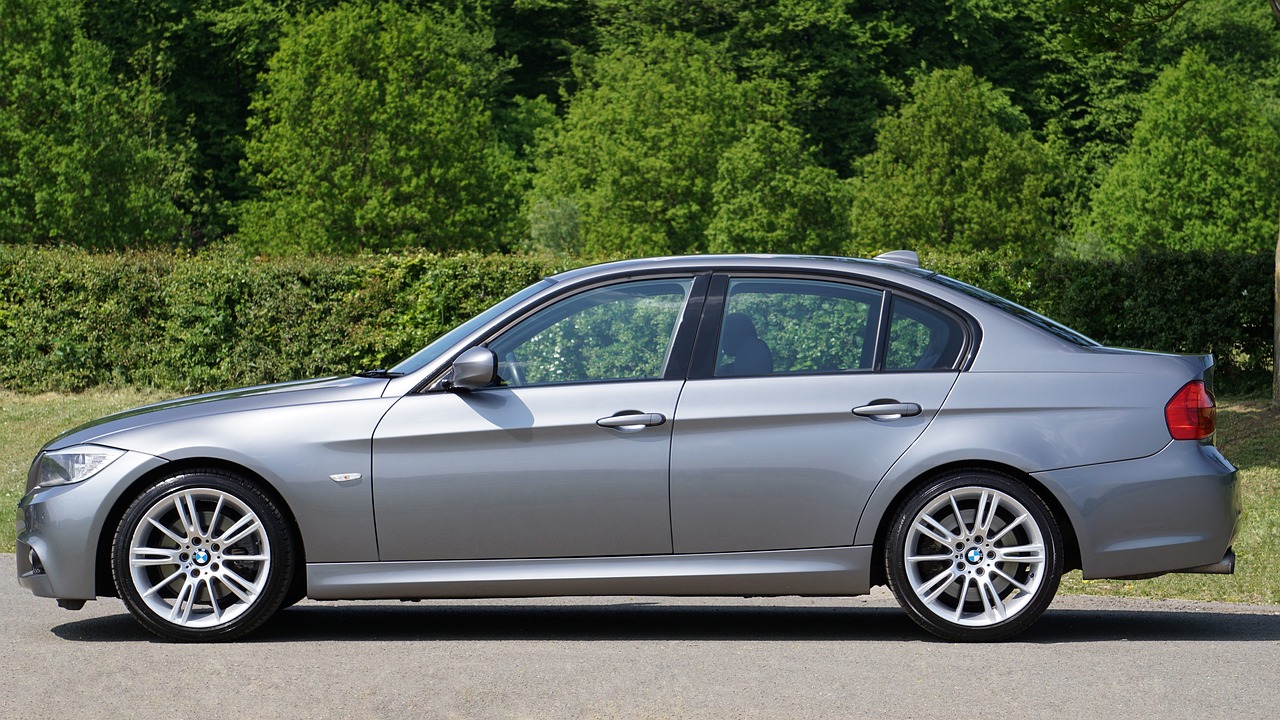 新BMW 5系重塑豪华轿车市场格局，引领新篇章上市！