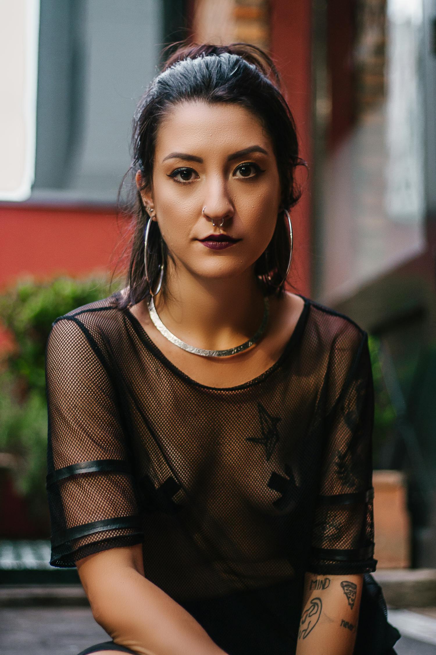最新美女动态图片，时尚魅力瞬间的精彩展现