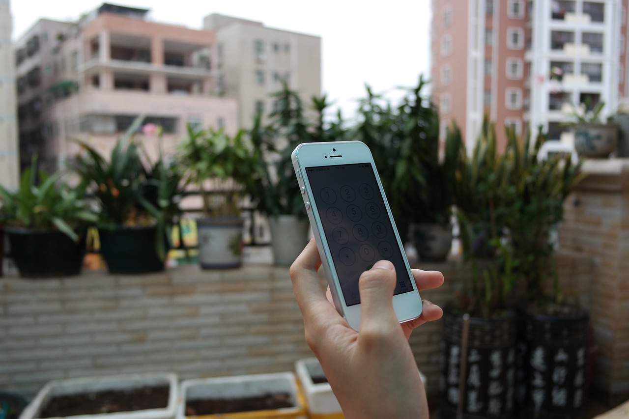 iPhone 5s上市，革新科技与用户体验的新里程碑