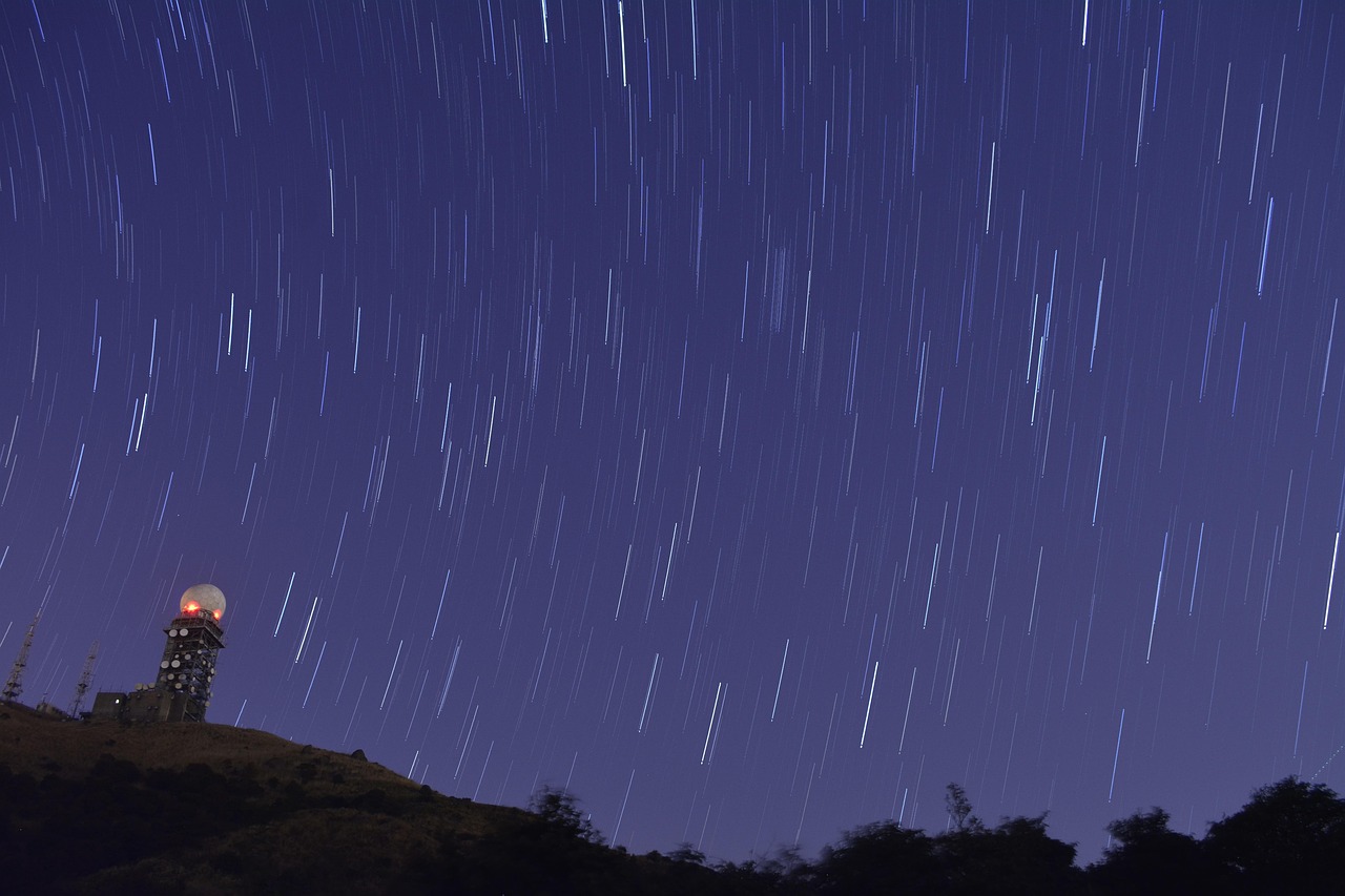 探寻11月1日出生明星的人生轨迹，璀璨星辉的旅程