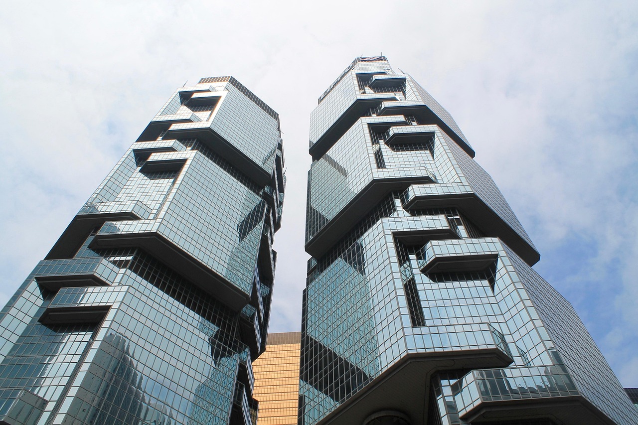 万达集团在A股上市之路，历程、影响与展望，万达A股上市之旅的里程碑事件